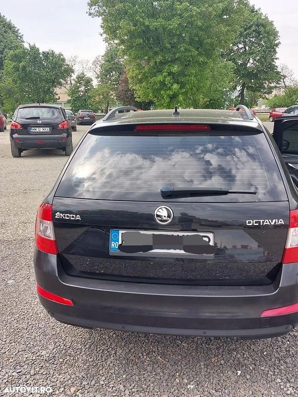 Second-hand Skoda Octavia Ambition 150 CP (110 kW) 2017 Culoarenegru Break