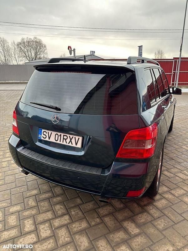 Second-hand Mercedes GLK220 170 CP (125 kW) 2011 Culoarealbastru SUV