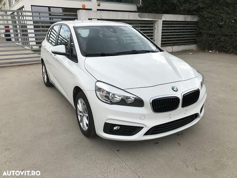 Culoarealb Utilizat 2015 BMW 216 Active Tourer Comfort Edition Monovolum | 6.990 EUR - Imagine 1/4
