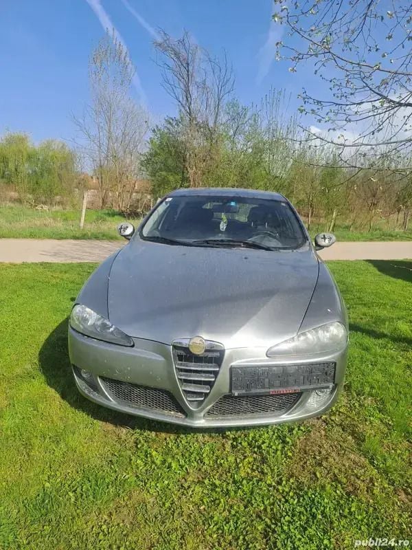 Utilizat 2005 Alfa Romeo 147 Hatchback | 1.200 EUR - Imagine 1/4