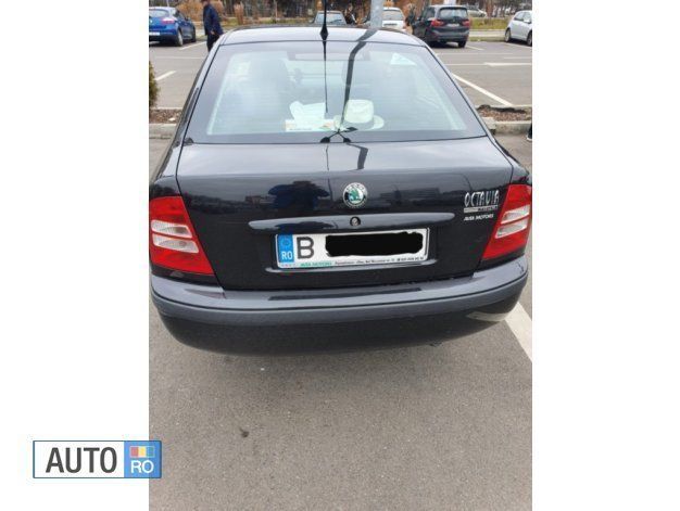 Negru Utilizat 2007 Skoda Octavia Tour Berlinǎ | 6.200 EUR - Imagine 1/3
