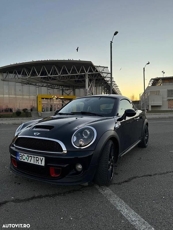 Culoarenegru Utilizat 2012 Mini Cooper S Coupé Coupe | 8.200 EUR (Preț OK) - Imagine 1/4