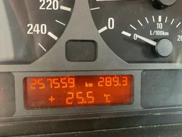 Utilizat 2003 BMW 316 Berlinǎ | 2.400 EUR - Imagine 1/4