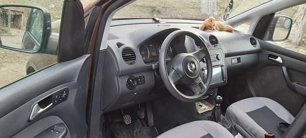 Second-hand VW Caddy 140 CP (102 kW) 2011 Maro Monovolum