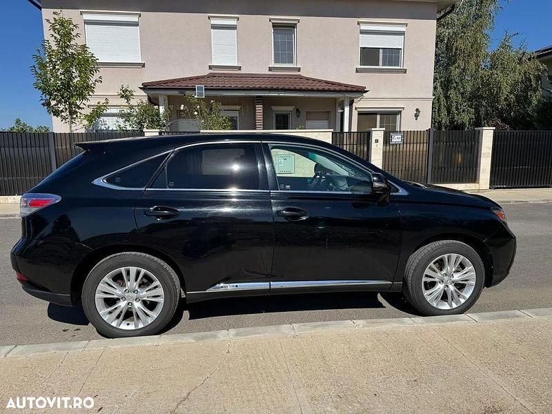 Culoarenegru Utilizat 2010 Lexus RX450h SUV | 13.000 EUR - Imagine 1/4