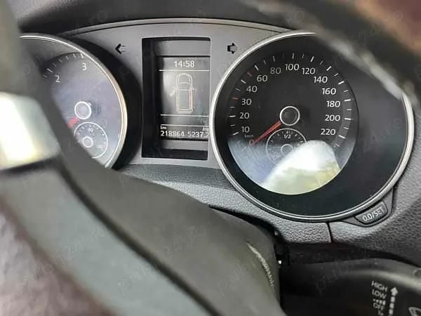 Argintiu Utilizat 2012 VW Golf VI Break | 5.100 EUR (Preț OK) - Imagine 1/4