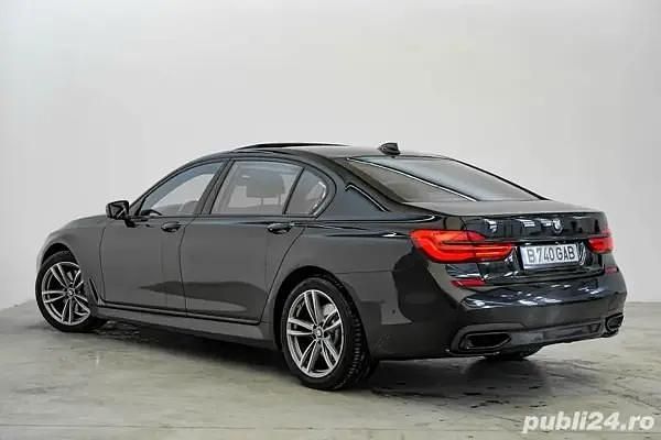 Second-hand BMW 740L 320 CP (235 kW) 2016 Negru Berlinǎ