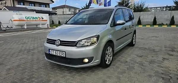 Utilizat 2011 VW Touran Monovolum | 4.499 EUR (Preț bun) - Imagine 1/4