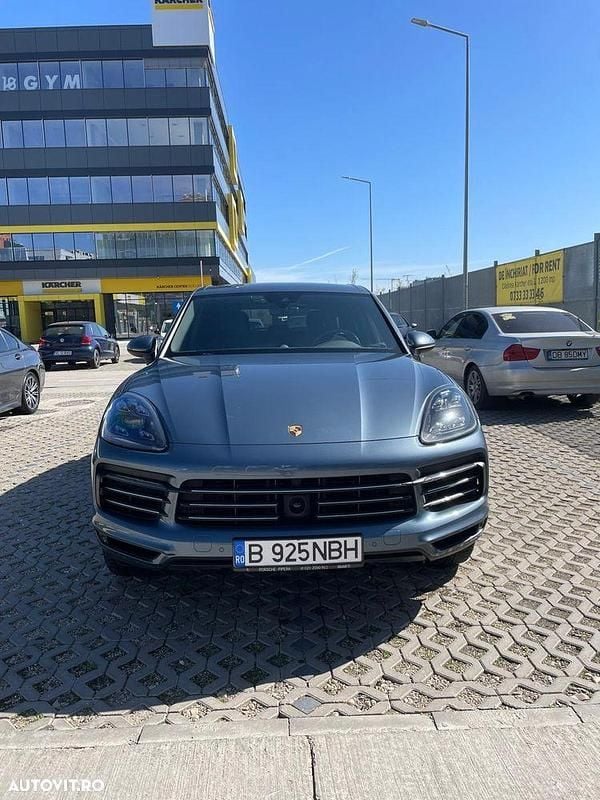 Second-hand Porsche Cayenne S 440 CP (323 kW) 2019 Culoarealbastru SUV