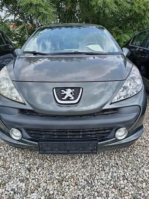 Utilizat 2009 Peugeot 207 Urban Move Hatchback | 1.550 EUR (Preț OK) - Imagine 1/4