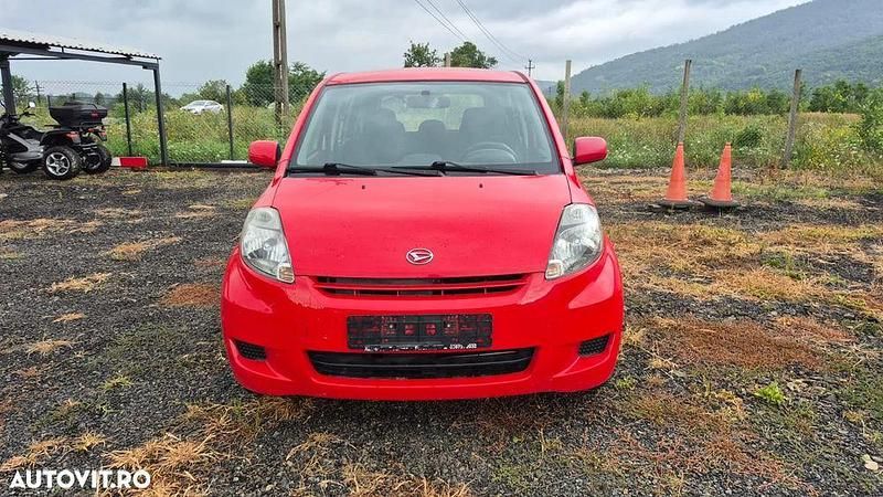Culoarerosu Utilizat 2008 Daihatsu Sirion Hatchback | 1.200 EUR - Imagine 1/4