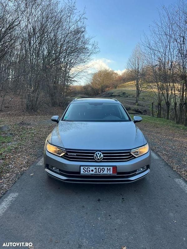 Culoaregri Utilizat 2015 VW Passat Comfortline Break | 9.850 EUR (Preț OK) - Imagine 1/4