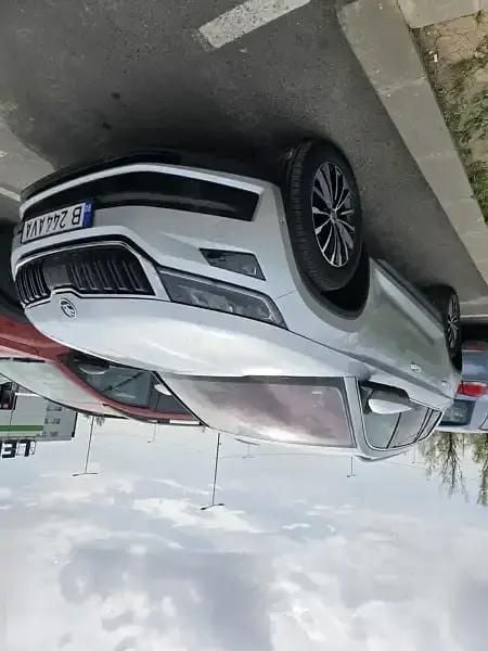 Gri Utilizat 2020 Skoda Kodiaq SUV | 20.999 EUR (Puțin scump) - Imagine 1/4