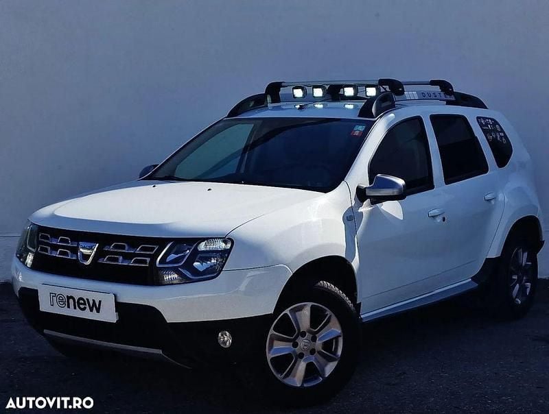 Culoarealb Utilizat 2016 Dacia Duster Lauréate SUV | 8.199 EUR (Preț OK) - Imagine 1/4