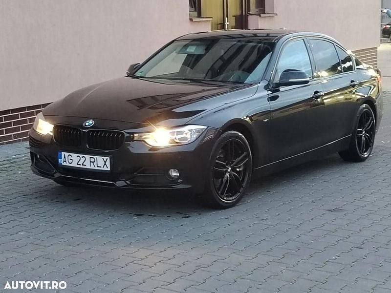 Culoarenegru Utilizat 2012 BMW 320 Sport Line Cabrio | 11.500 EUR (Preț bun) - Imagine 1/4