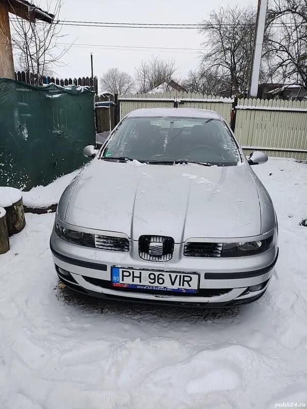 Gri Utilizat 2003 Seat Leon Hatchback | 1.000 EUR - Imagine 1/4