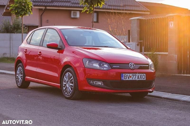Rosu Utilizat 2012 VW Polo | 3.600 EUR (Preț OK) - Imagine 1/4