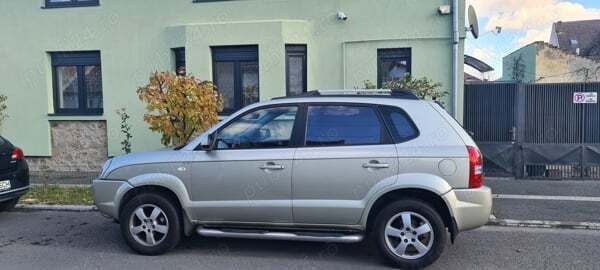 Auriu Utilizat 2008 Hyundai Tucson SUV | 3.770 EUR (Preț OK) - Imagine 1/4