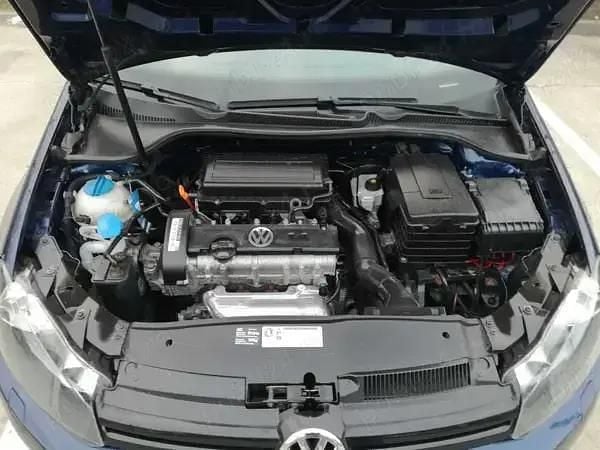 Second-hand VW Golf VI 80 CP (58 kW) 2009 Albastru Hatchback