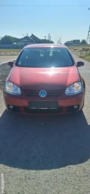 Utilizat 2006 VW Golf V Berlinǎ | 2.490 EUR (Preț bun) - Imagine 1/4