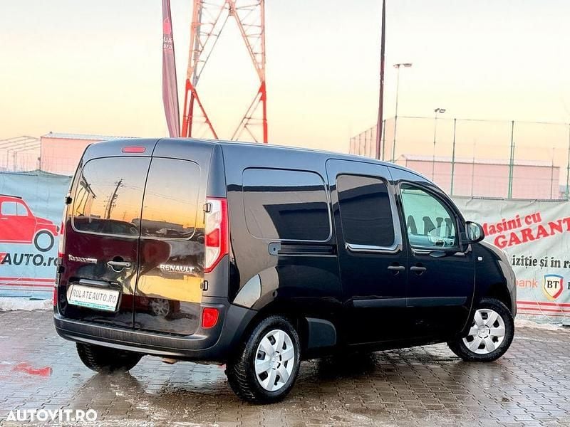 Second-hand Renault Kangoo LIMITED 95 CP (69 kW) 2021 Culoarenegru Monovolum