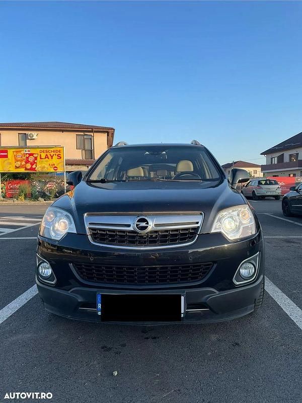 Culoarenegru Utilizat 2014 Opel Antara Cosmo SUV | 8.000 EUR (Preț OK) - Imagine 1/4