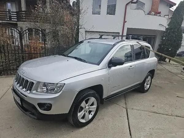 Second-hand Jeep Compass Sport 163 CP (119 kW) 2011 Gri SUV
