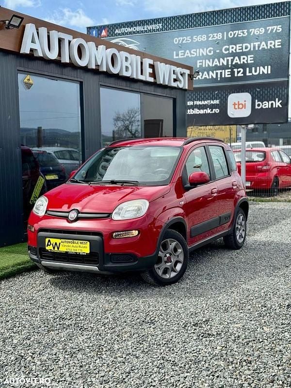 Culoarerosu Utilizat 2013 Fiat Panda 4x4 Cross Hatchback | 5.490 EUR - Imagine 1/4