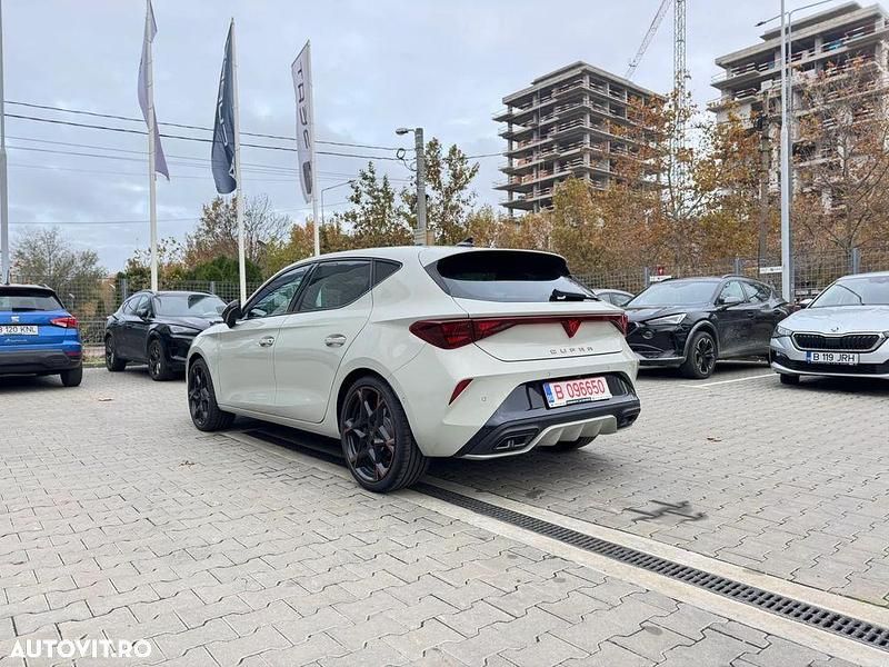 Second-hand Cupra Leon 150 CP (110 kW) 2025 Culoarebej Hatchback