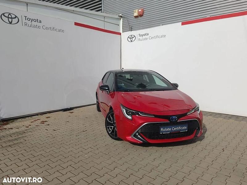 Second-hand Toyota Corolla Plus 178 CP (130 kW) 2019 Culoarerosu Hatchback