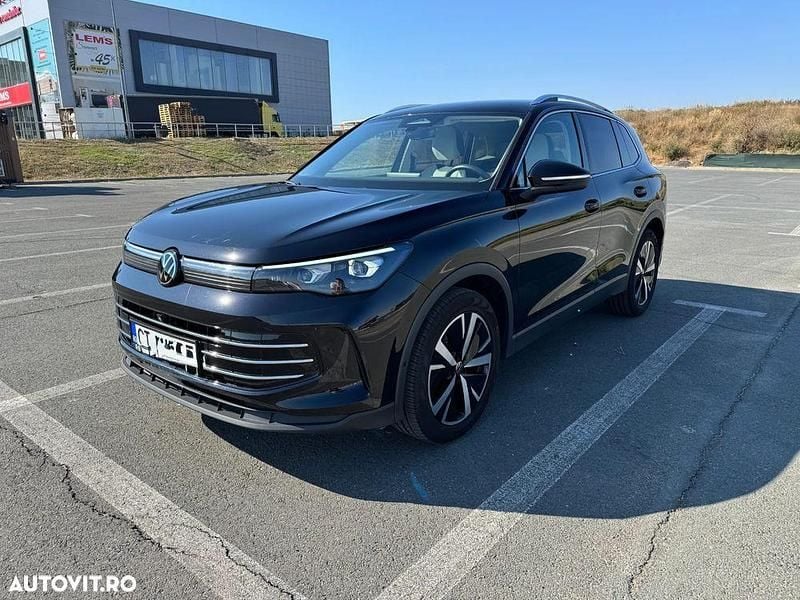 Culoarenegru Utilizat 2024 VW Tiguan Elegance SUV | 39.900 EUR - Imagine 1/4