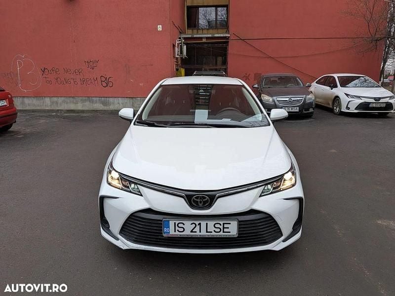 Second-hand Toyota Corolla Eco 125 CP (91 kW) 2023 Culoarealb Berlinǎ