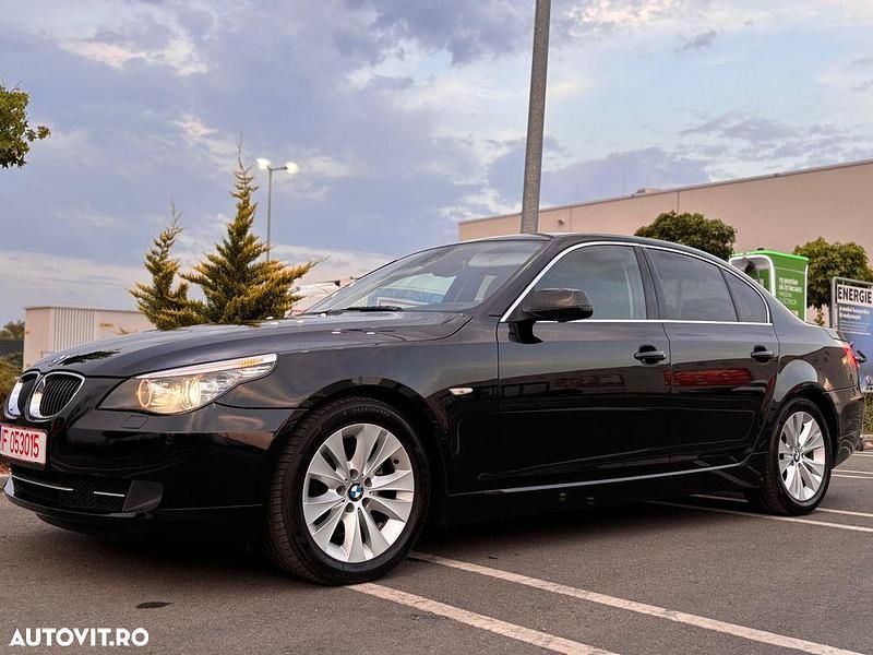 Negru Utilizat 2009 BMW 530 Exclusive Berlinǎ | 9.500 EUR - Imagine 1/4