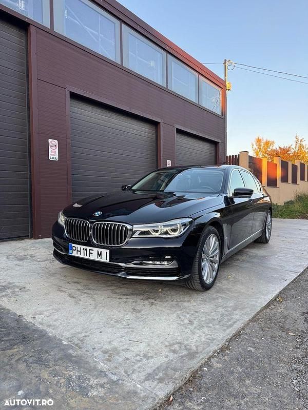 Culoarenegru Utilizat 2016 BMW 740L Comfort Edition Berlinǎ | 26.000 EUR - Imagine 1/4