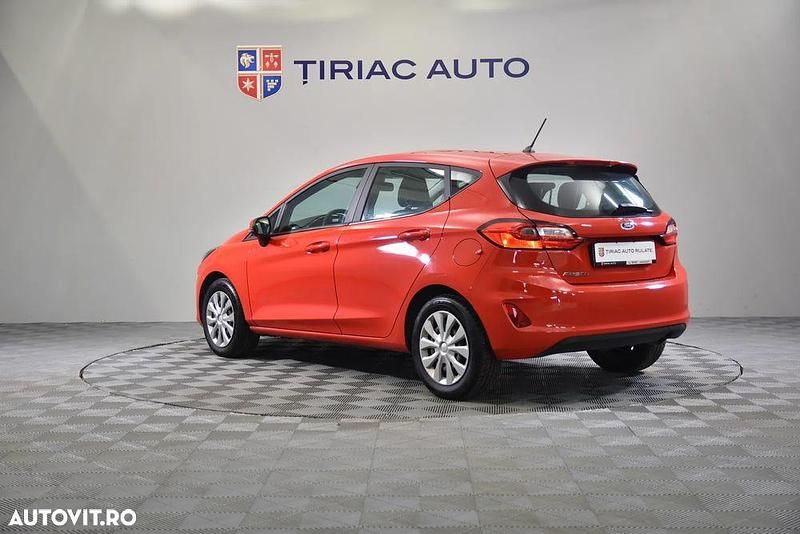 Second-hand Ford Fiesta 100 CP (73 kW) 2022 Culoarerosu Hatchback