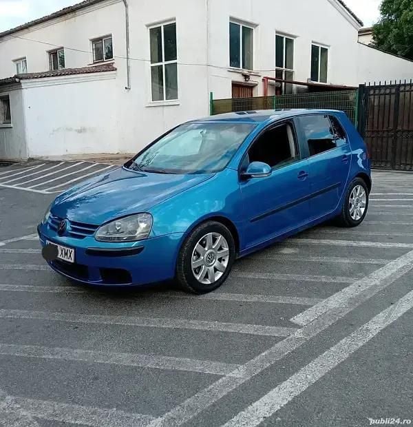 Utilizat 2005 VW Golf V Hatchback | 2.250 EUR (Preț bun) - Imagine 1/4