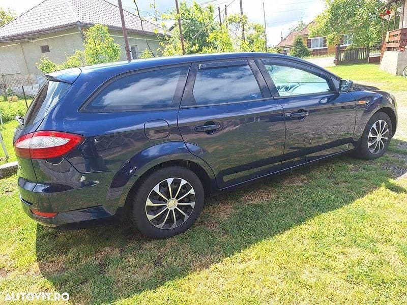 Culoarealbastru Utilizat 2009 Ford Mondeo Trend Break | 2.300 EUR (Preț bun) - Imagine 1/4