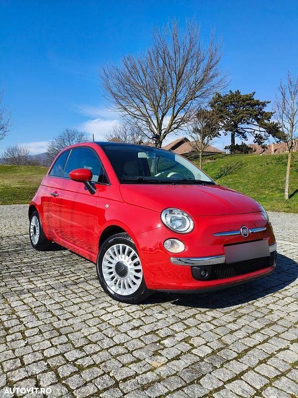 Second-hand Fiat 500 69 CP (50 kW) 2014 Culoarerosu Hatchback