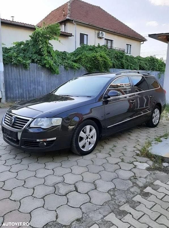 Maro Utilizat 2009 VW Passat Sportline Break | 3.790 EUR (Preț OK) - Imagine 1/4