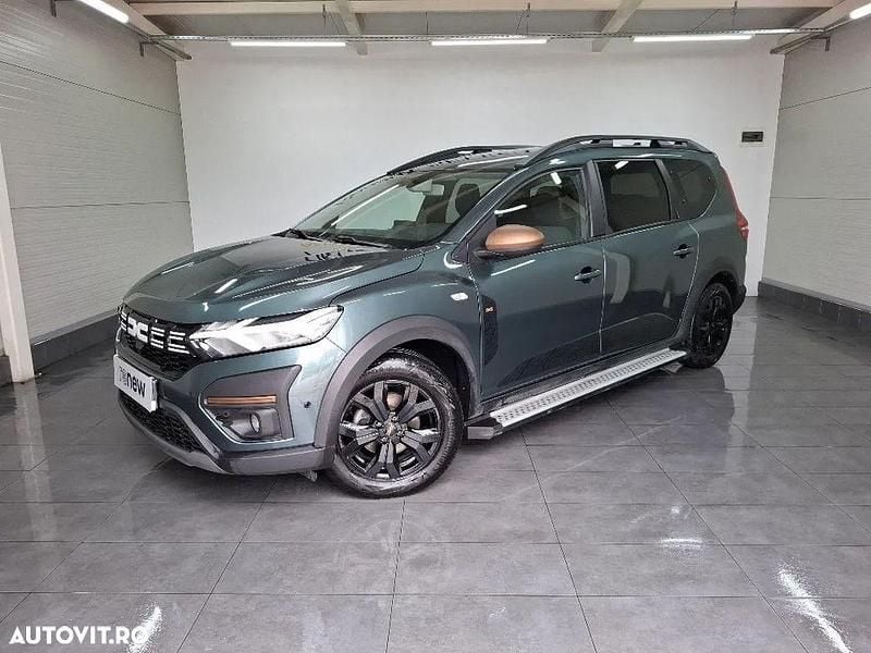 Verde Utilizat 2023 Dacia Jogger Extreme Monovolum | 18.990 EUR (Scump) - Imagine 1/4