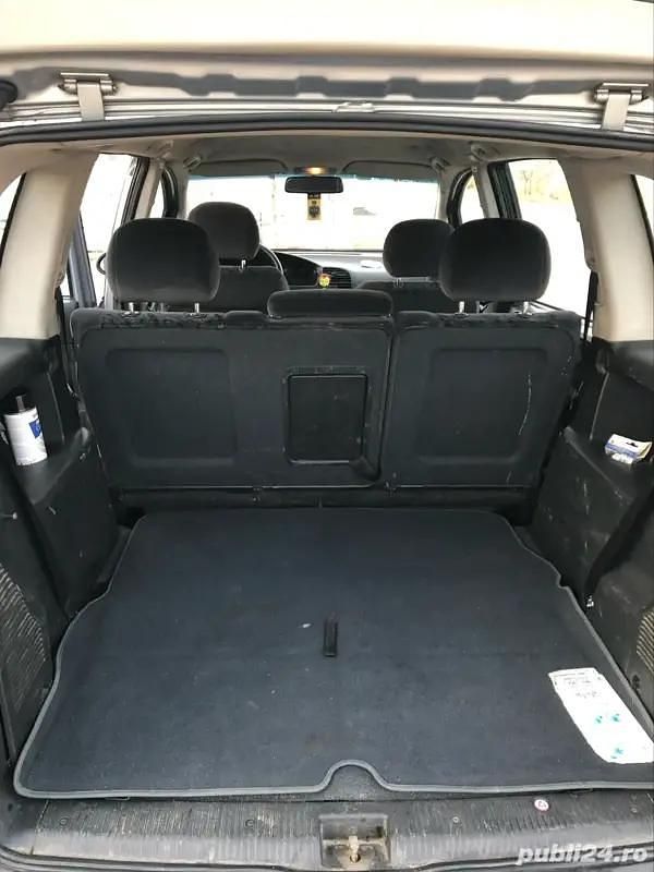 Second-hand 2003 Opel Zafira Monovolum | 1.600 EUR - Imagine 1/4
