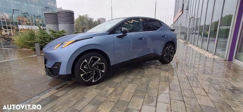 Second-hand Lynk & Co 02 200 kW (272 CP) 2024 Culoarealbastru Hatchback