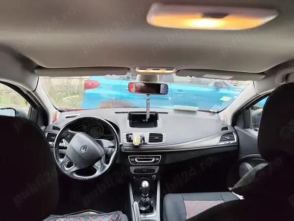 Second-hand Renault Mégane III 110 CP (80 kW) 2014 Rosu Break