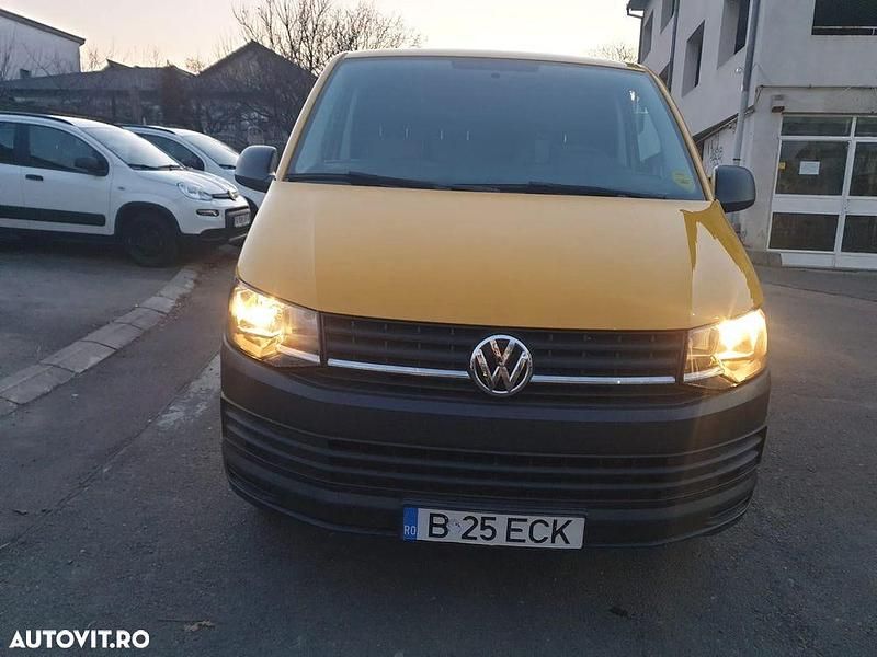 Second-hand VW Transporter 102 CP (75 kW) 2019 Culoaregalbeuriu Van