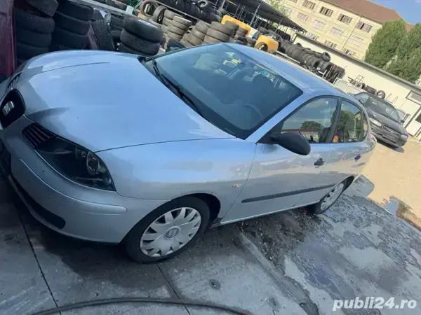 Utilizat 2007 Seat Cordoba Berlinǎ | 1.300 EUR - Imagine 1/4