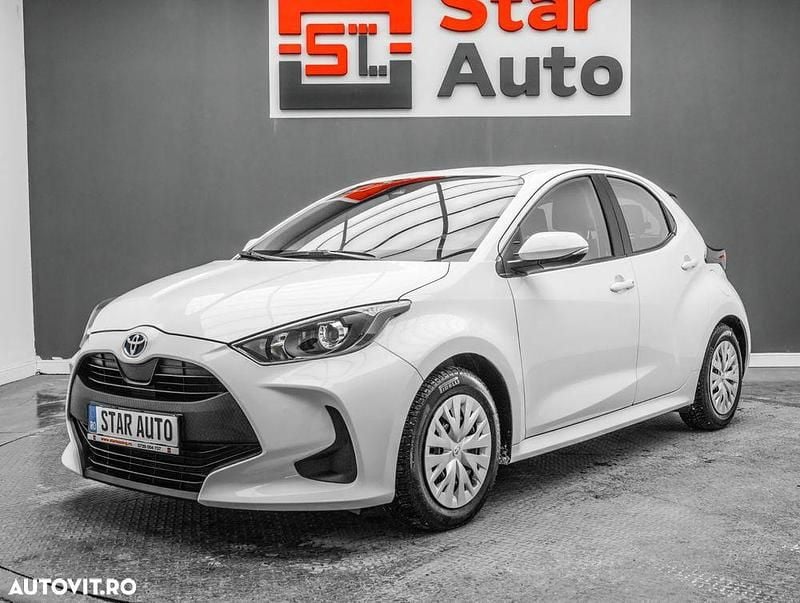 Second-hand Toyota Yaris Hybrid Style 92 CP (67 kW) 2023 Culoarealb Hatchback