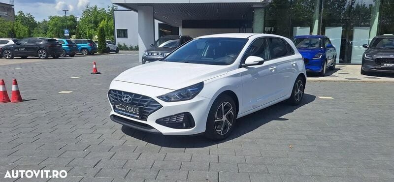 Alb Utilizat 2021 Hyundai i30 Hatchback | 13.150 EUR (Preț OK) - Imagine 1/4
