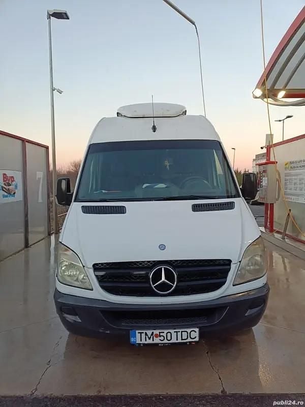 Alb Utilizat 2006 Mercedes Sprinter Van | 5.900 EUR (Preț OK) - Imagine 1/4