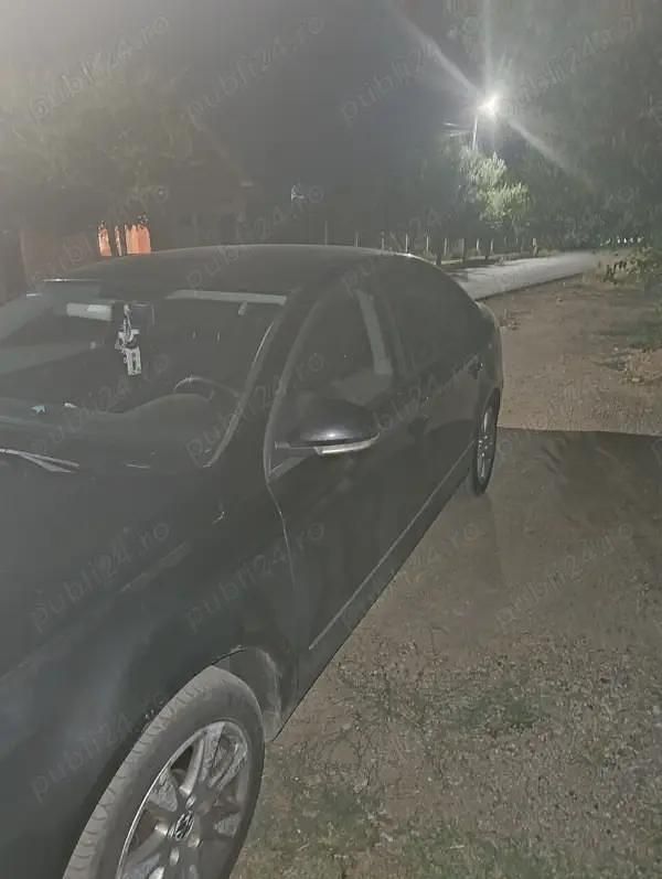 Utilizat 2008 VW Passat Berlinǎ | 3.000 EUR (Preț bun) - Imagine 1/4