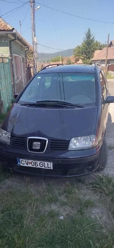 Utilizat 2001 Seat Alhambra Monovolum | 850 EUR (Preț bun) - Imagine 1/3